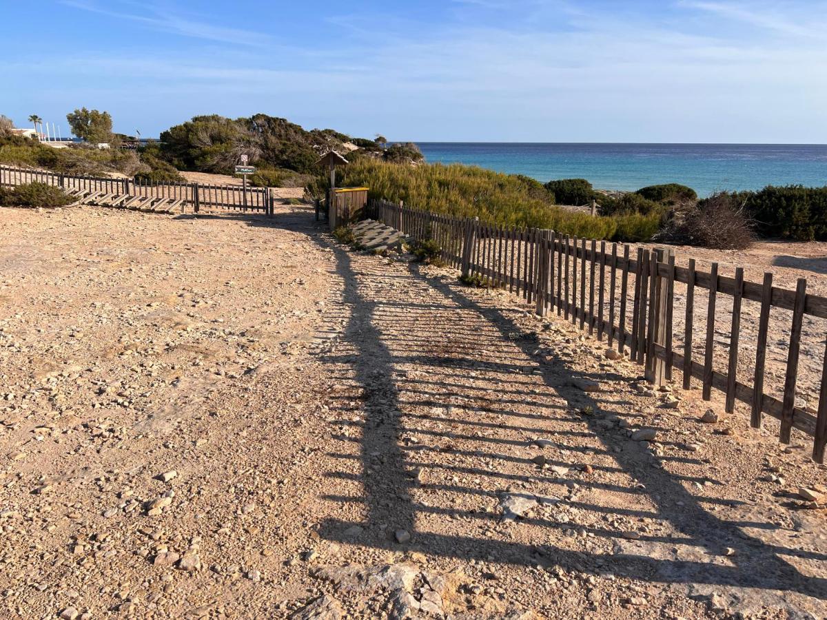 Вілла Arenas Del Mar Formentera Es Arenals Екстер'єр фото